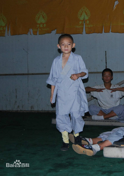 李思瑶 （法号：释小松）释小松★少林生活性感图片壁纸