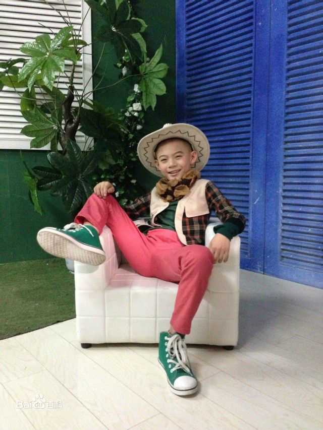 李思瑶 （法号：释小松）释小松★艺术照壁纸壁纸