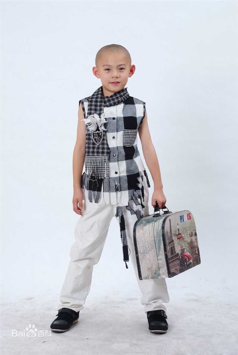 李思瑶 （法号：释小松）释小松★艺术照壁纸壁纸