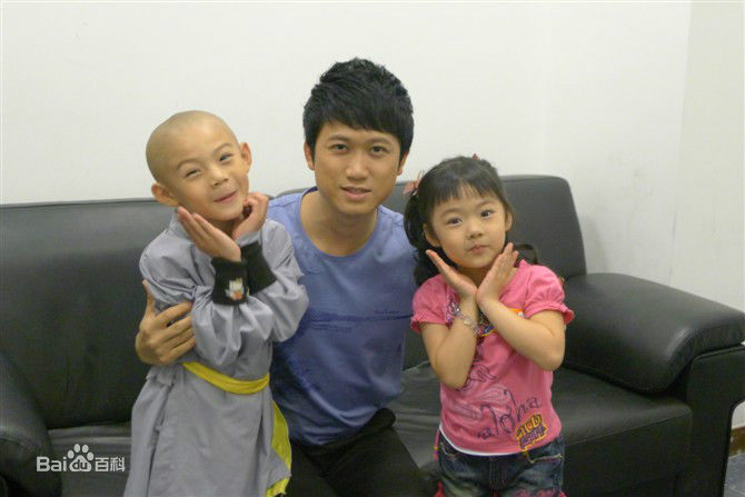 李思瑶 （法号：释小松）释小松★饭没了秀素颜照相册