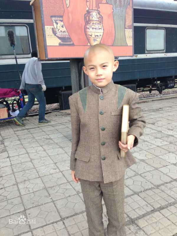 李思瑶 （法号：释小松）释小松★猛兽列车素颜照相册