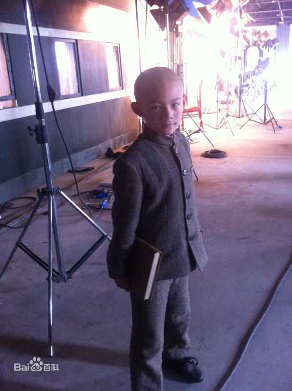 李思瑶 （法号：释小松）释小松★猛兽列车素颜照相册