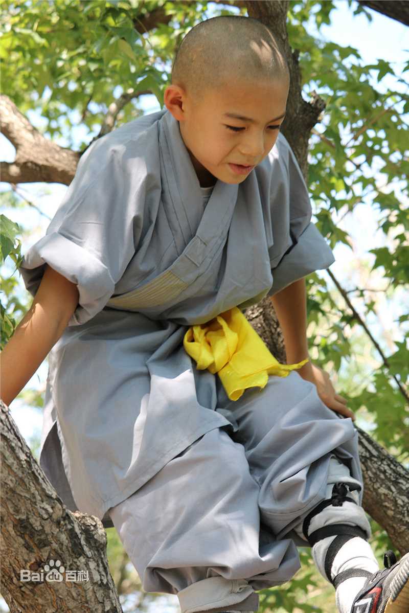李思瑶 （法号：释小松）释小松2015生活照生活照相册