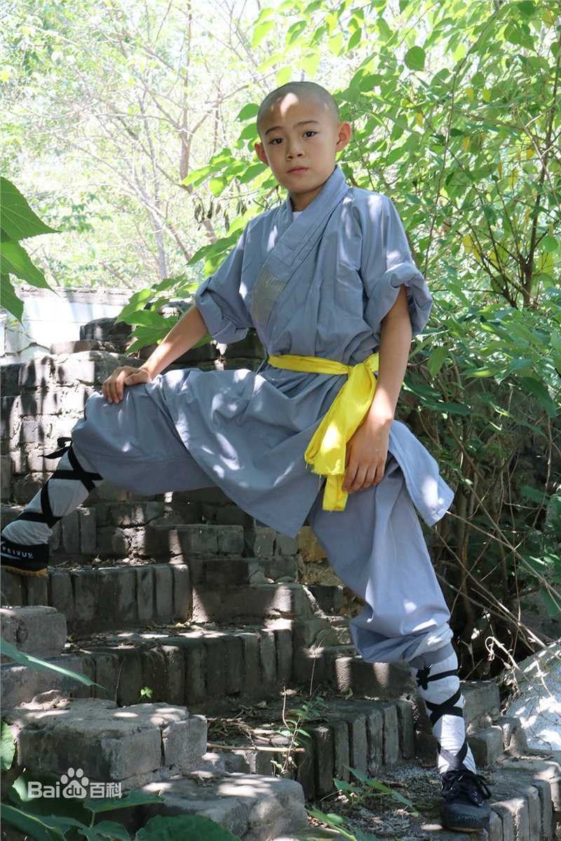 李思瑶 （法号：释小松）释小松2015生活照生活照相册