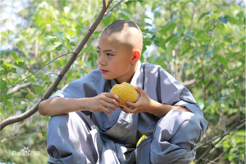 李思瑶 （法号：释小松）释小松2015生活照生活照相册