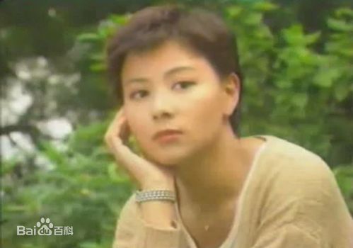 李美凤(Elizabeth Lee) 生活照前后照片