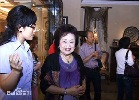 最新谭倩红(LAM TAM SIN HUNG)壁纸