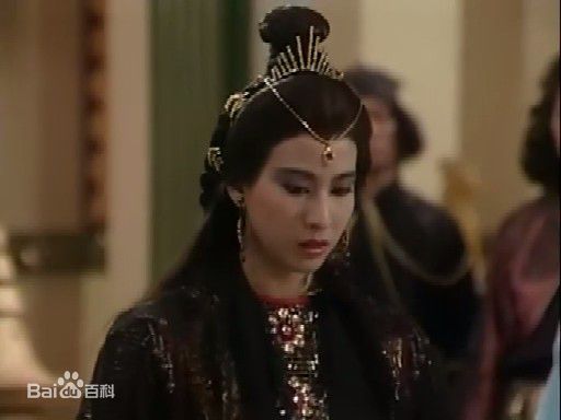 林漪娸(Yvonne Lam Yi Kei)车月国国王生活照