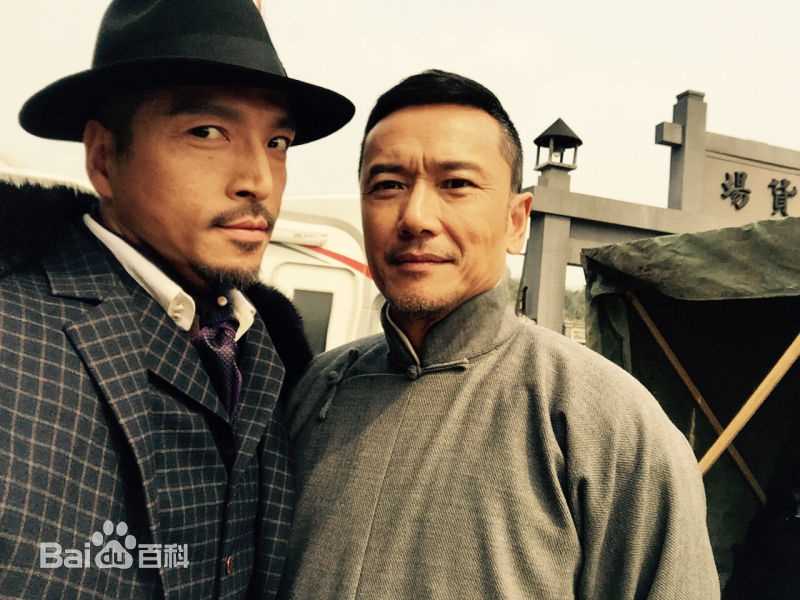 王伟光硬汉片场花絮图册