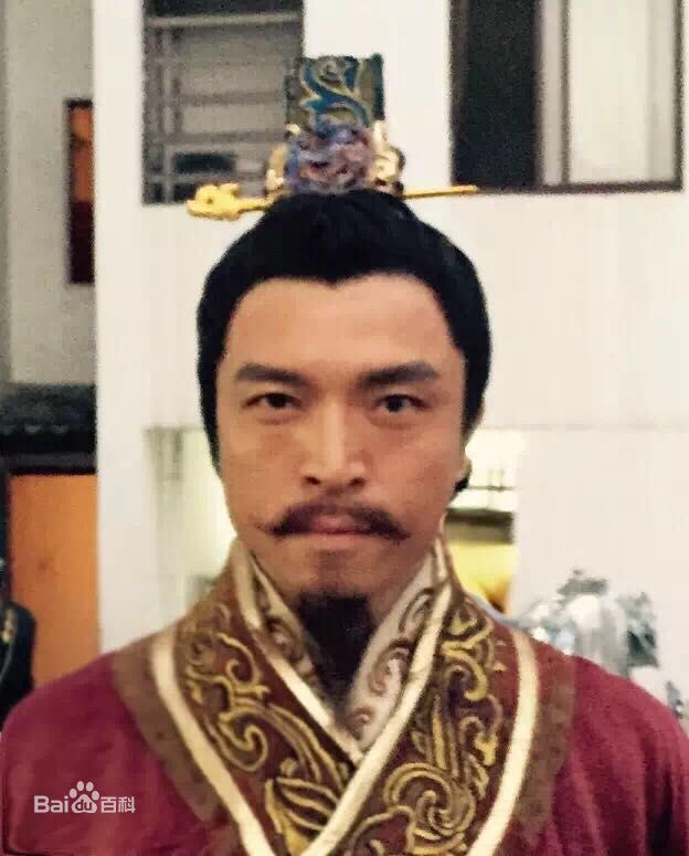 王伟光硬汉片场花絮图册