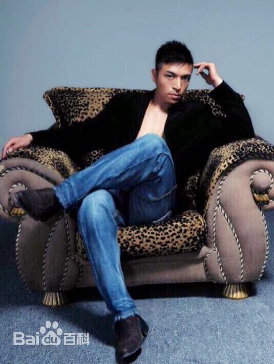 王伟光精选定妆照图册