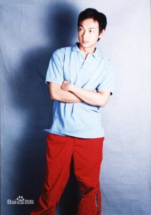 梁竞徽(Oscar Leung)出道早期照片图片图集