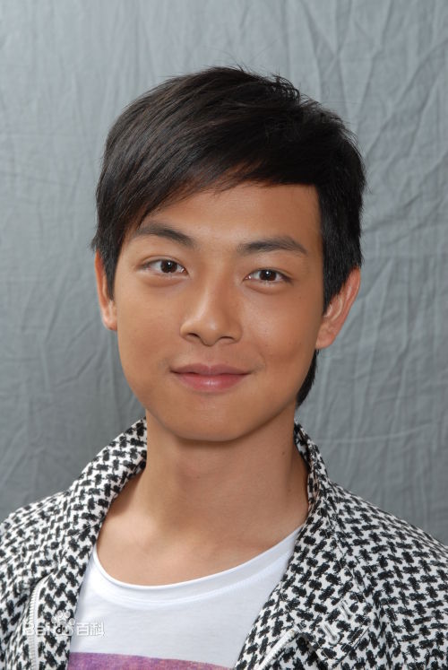 梁竞徽(Oscar Leung)人物造型图片图册