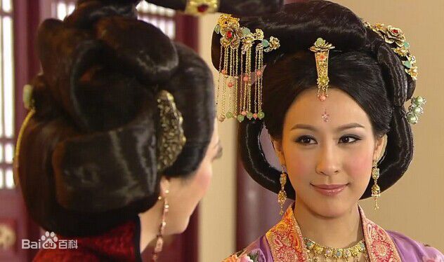 最全曹敏莉(Mandy Cho)在《宫心计》定妆照中的壁纸