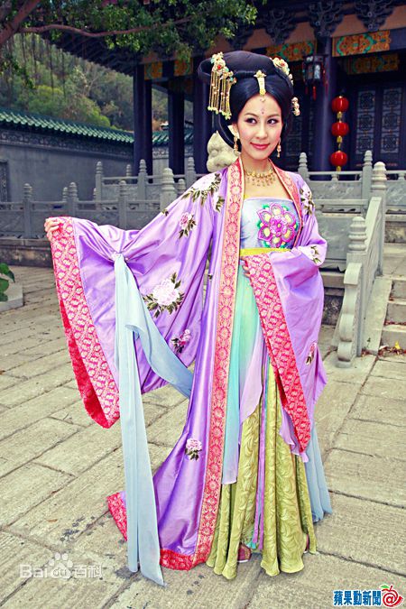 最全曹敏莉(Mandy Cho)在《宫心计》定妆照中的壁纸