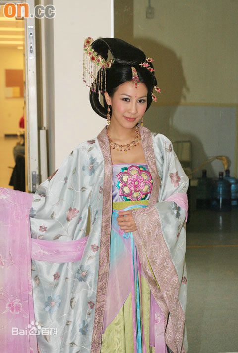 最全曹敏莉(Mandy Cho)在《宫心计》定妆照中的壁纸