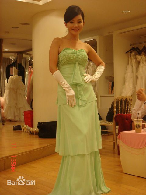 林佳璇狄莺照片前后照片