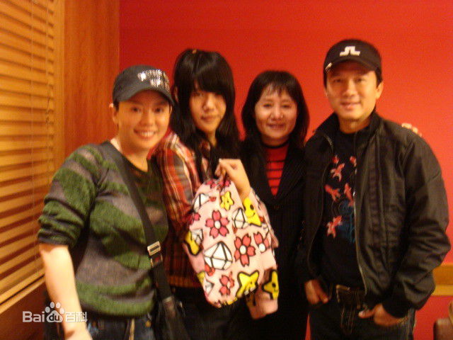 林佳璇婚姻家庭壁纸壁纸