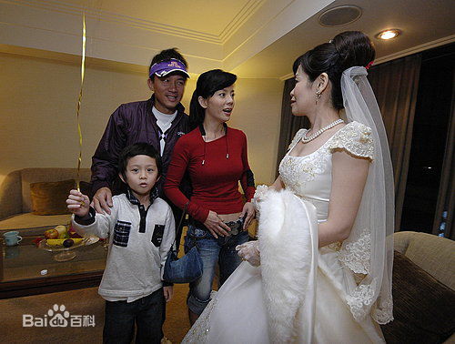 林佳璇婚姻家庭壁纸壁纸