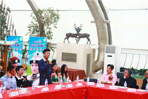 林迪安(Dion Lam)照片图片图册