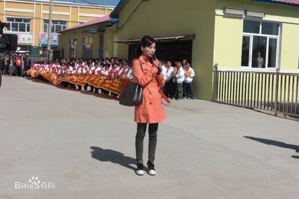 罗霖(Candy)出席活动图片图册