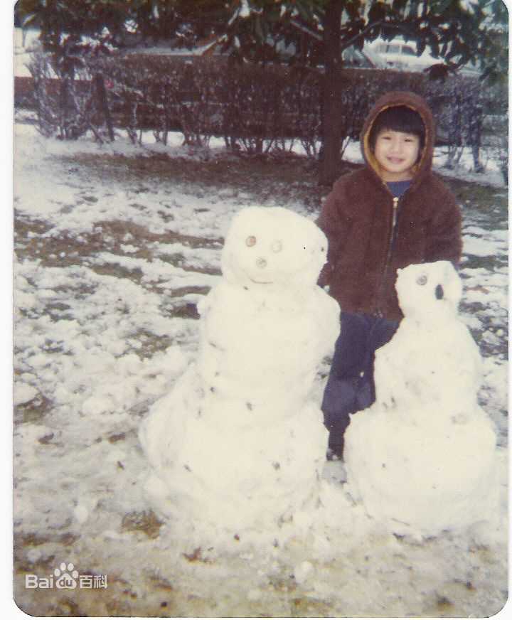 高圣远(Archie Kao（音：阿尔奇）)[儿时照片]壁纸壁纸