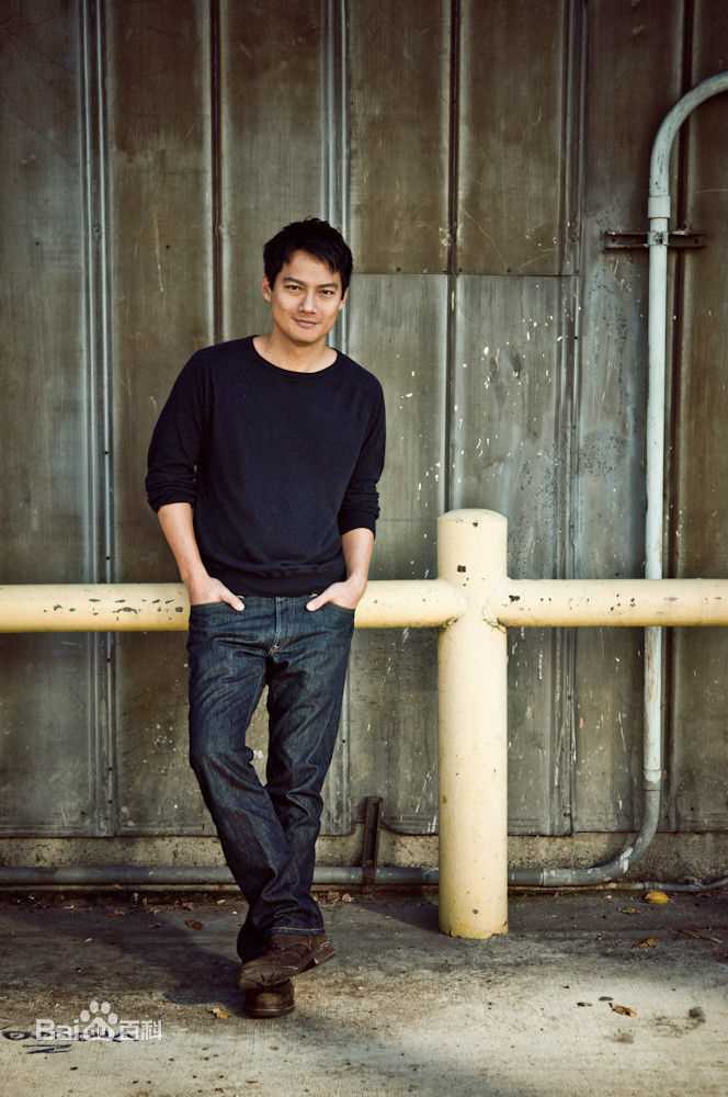 高圣远(Archie Kao（音：阿尔奇）)生活照壁纸壁纸