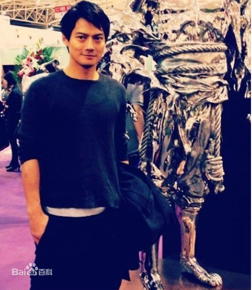 高圣远(Archie Kao（音：阿尔奇）)生活照壁纸壁纸