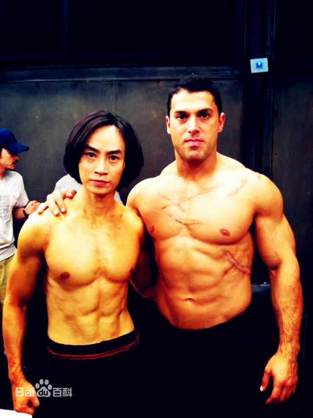 陈虎(Tiger)太极侠前后照片