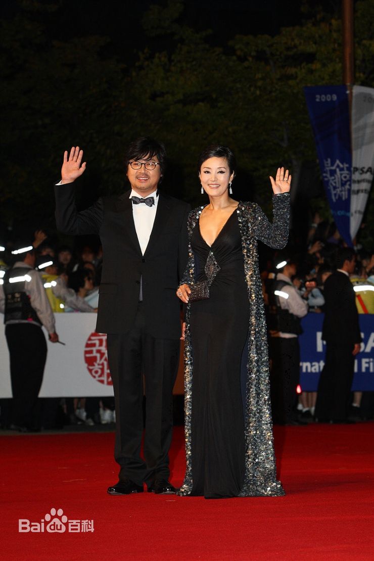 最新金伦奭(Kim Yun Seok)金允石精彩图册