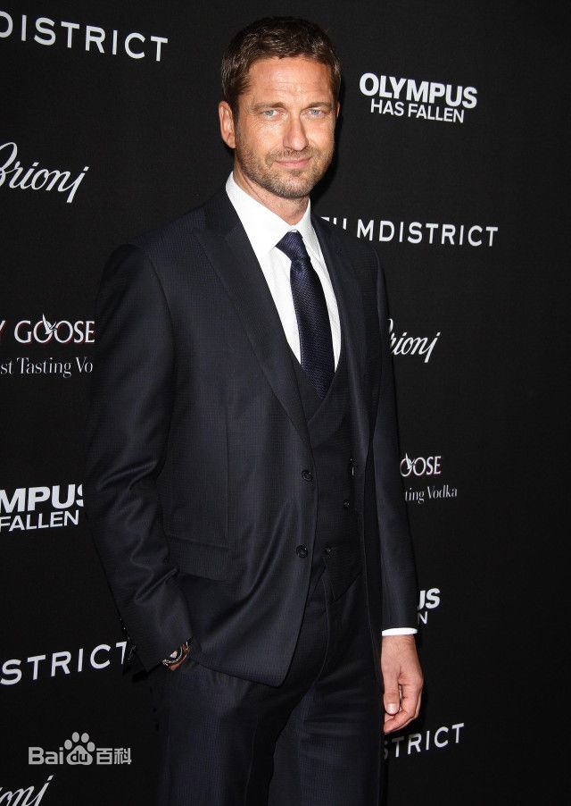 杰拉德·巴特勒(Gerard Butler) 奥林匹斯的陷落图片前后照片