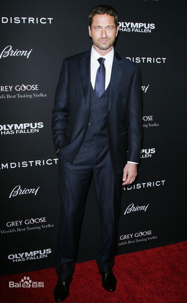 杰拉德·巴特勒(Gerard Butler) 奥林匹斯的陷落图片前后照片