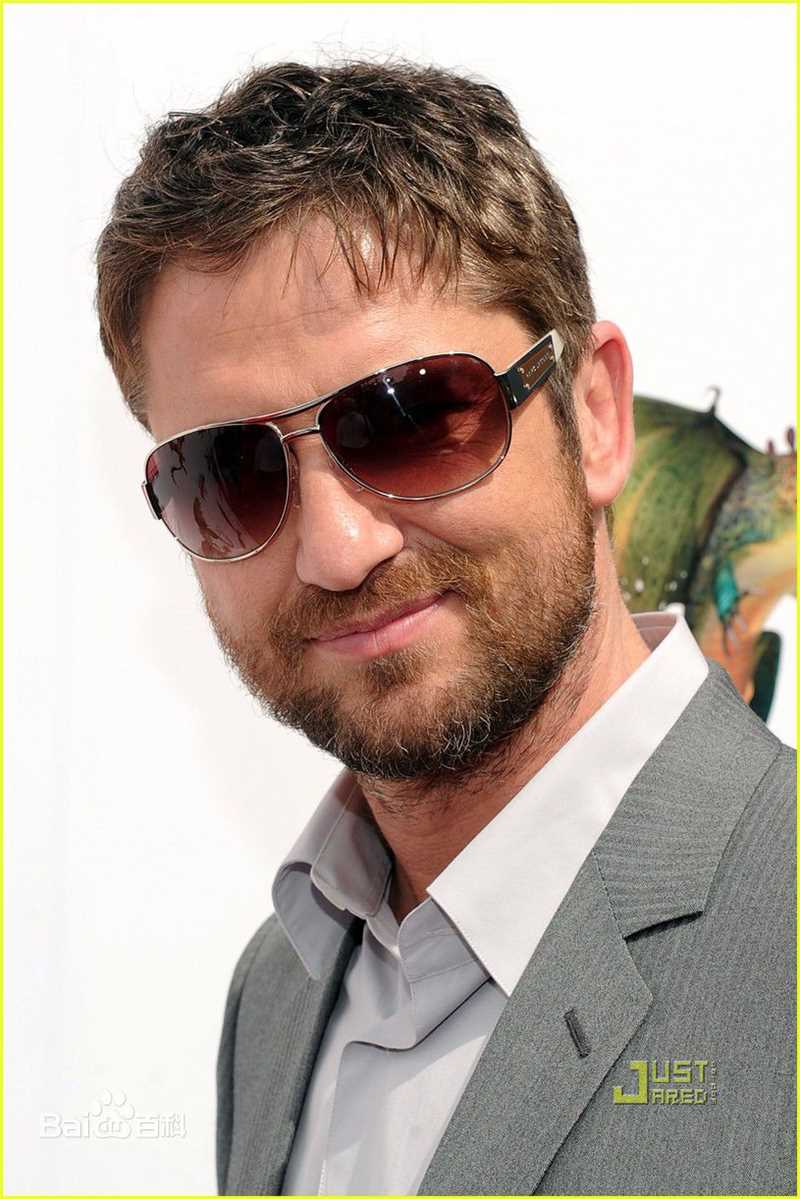 杰拉德·巴特勒(Gerard Butler) 驯龙高手2 图片图册