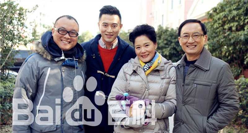 王为在《二胎时代》工作现场中的