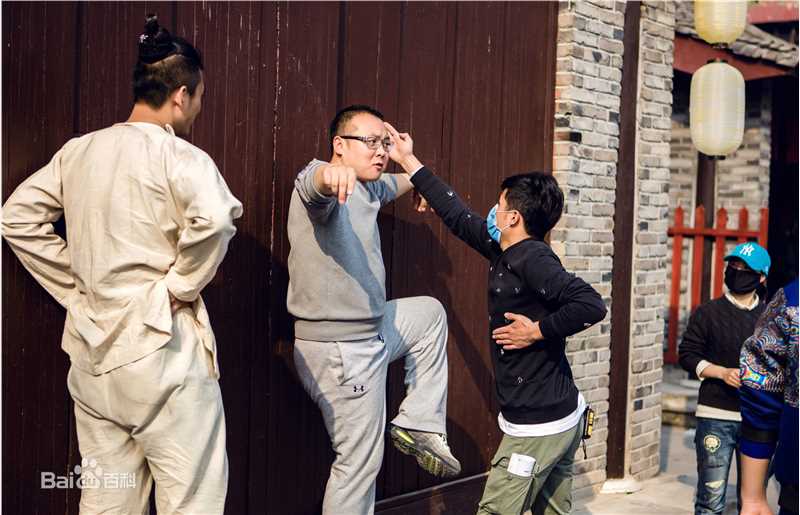 高清王为在《极品家丁》拍摄现场中的图集