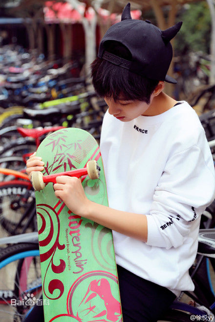 最全徐悦在《致青春》朱小北中的相册