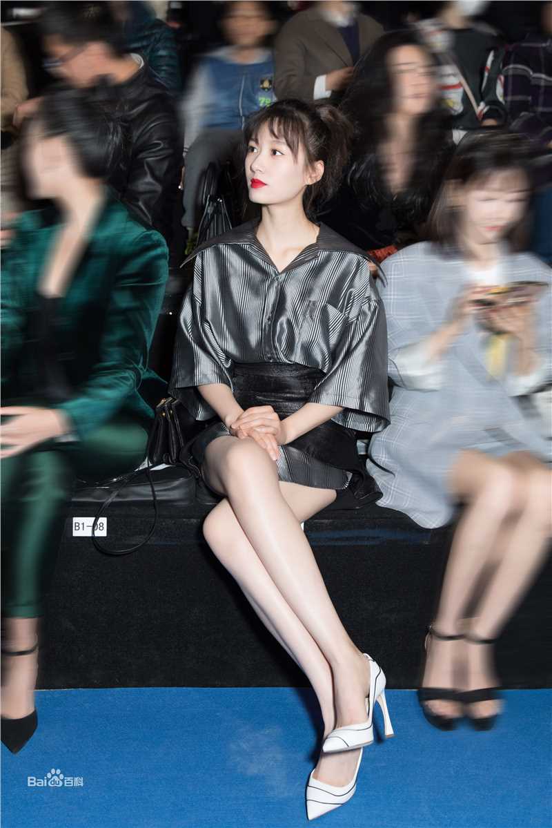 徐悦盛典活动生活照