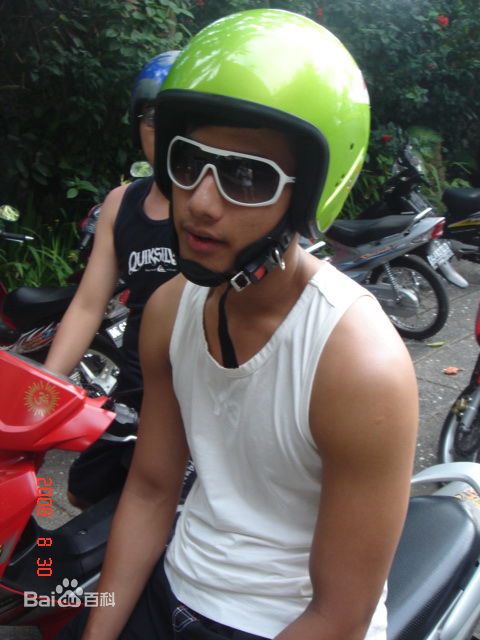 周孝安(Kurt Chou)生活照生活照相册