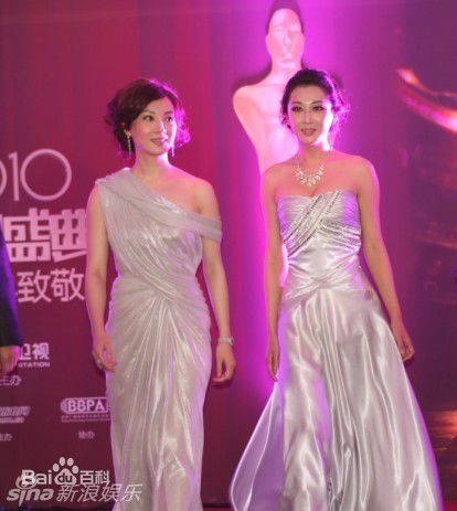 杜若溪(sunny)出席某颁奖礼前后照片