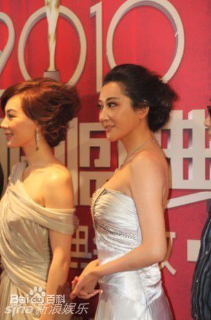 杜若溪(sunny)出席某颁奖礼前后照片