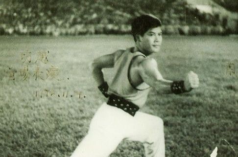 最优质邱建国素颜照