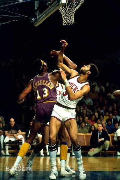 卡里姆·阿布杜尔-贾巴尔(Kareem Abdul-Jabbar)雄鹿时期前后照片