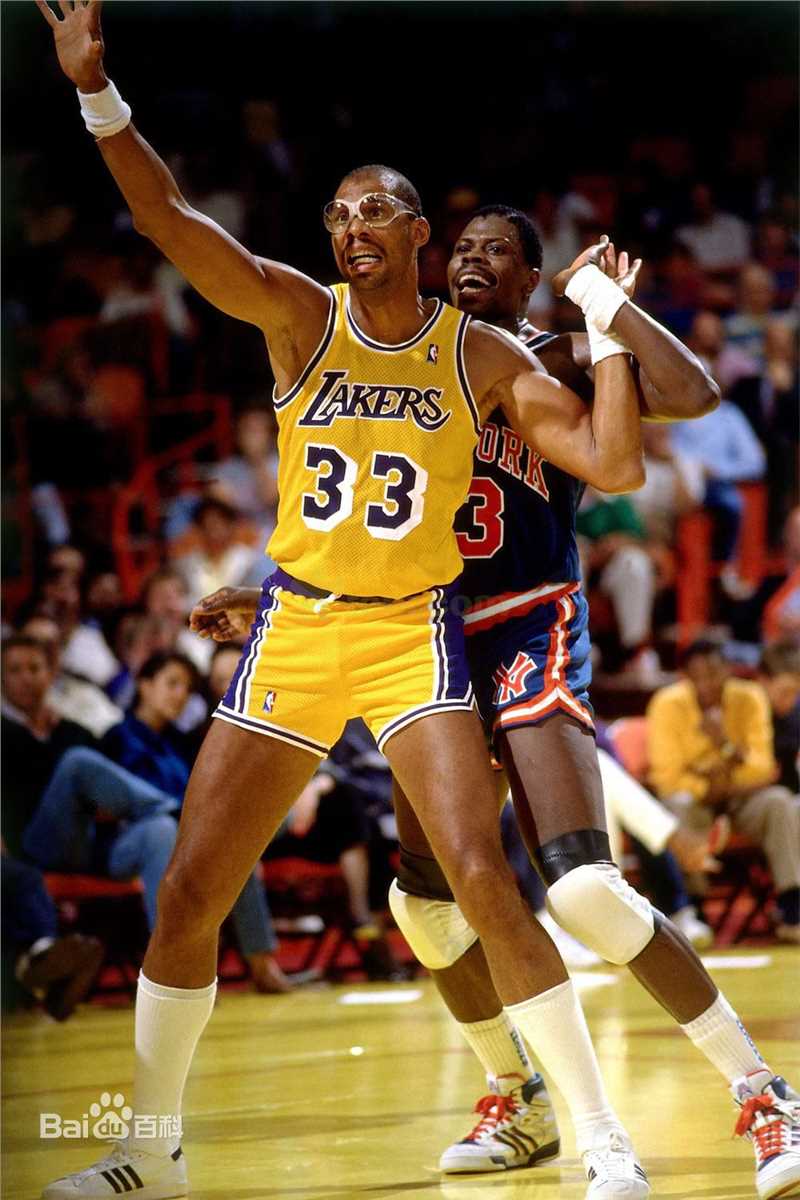 卡里姆·阿布杜尔-贾巴尔(Kareem Abdul-Jabbar)前后照片