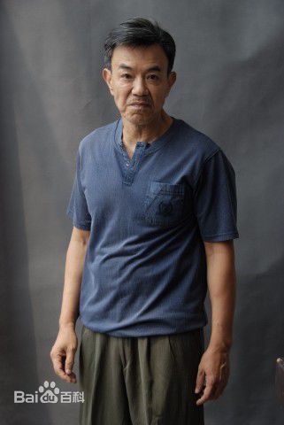 最新王道在《亲爱的，回家》中的壁纸