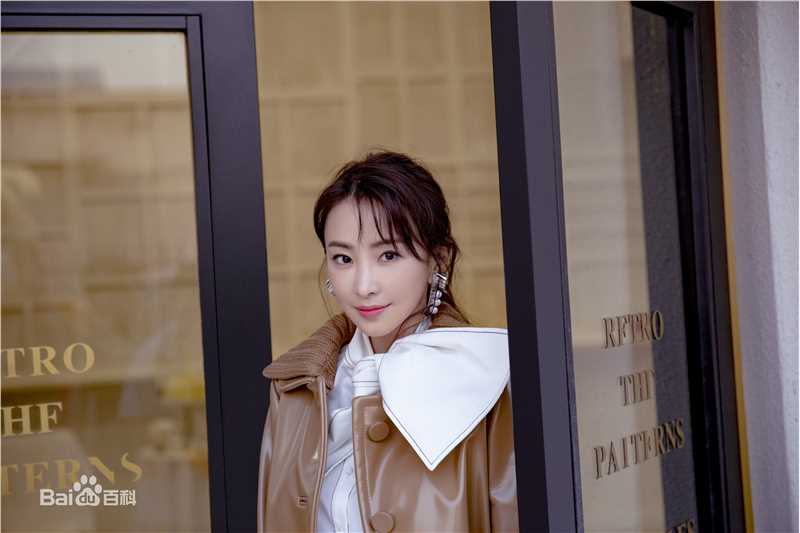 林静街拍前后照片