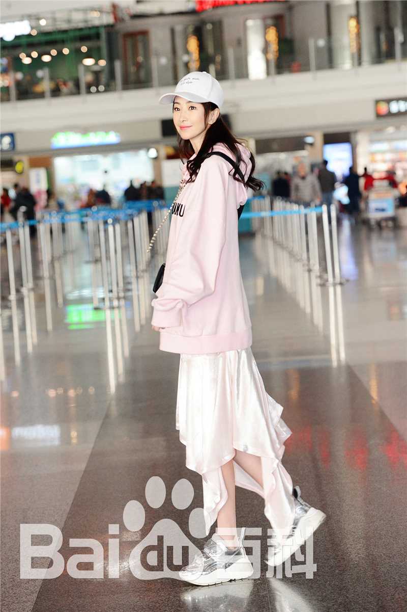 林静街拍前后照片