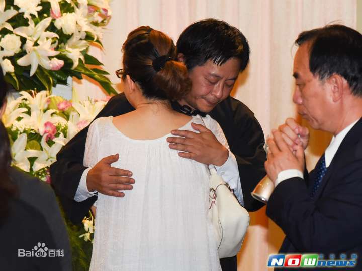 王侠(Wang Hsieh)葬礼素颜照相册