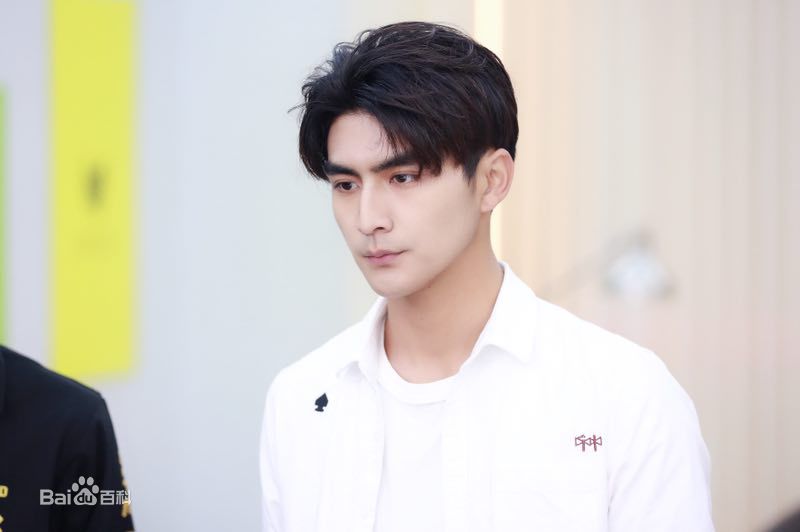 张思帆生活照前后照片