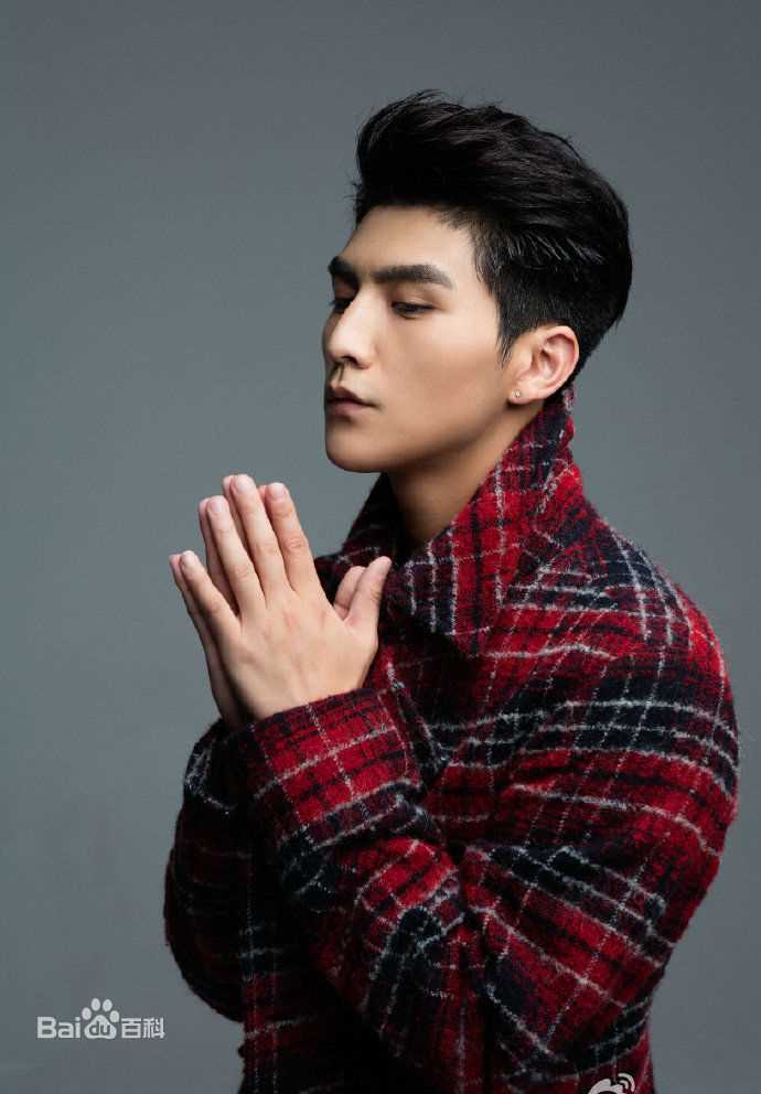 张思帆生活照前后照片