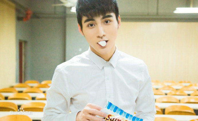 张思帆生活照前后照片